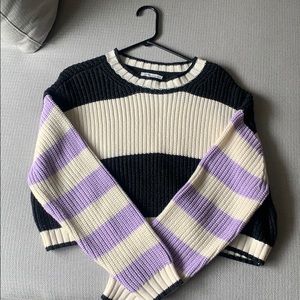 Cropped American eagle sweater